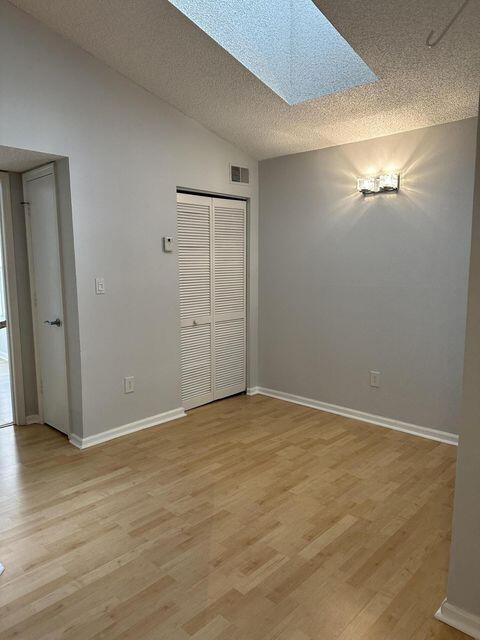 Building Photo - 1385 Crystal Way