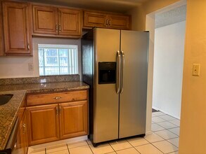 Building Photo - 8051 S Colony Cir