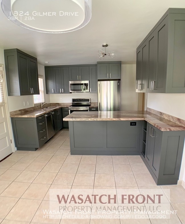 Building Photo - Gorgeous Just Remodeled House Harvard/Yale...