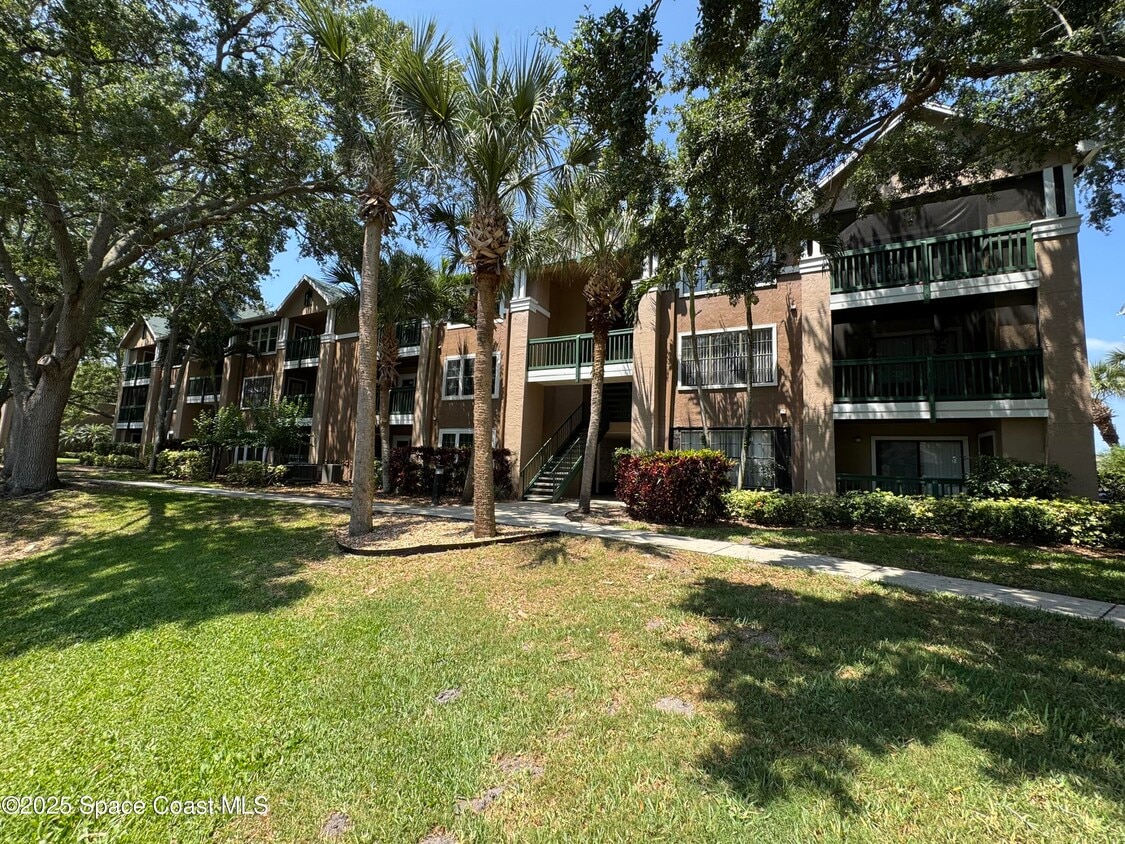 Primary Photo - 7667 N Wickham Rd