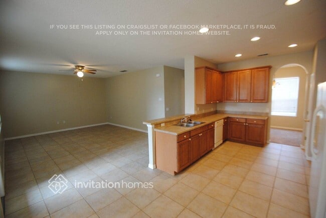 Building Photo - 3117 Duxbury Dr