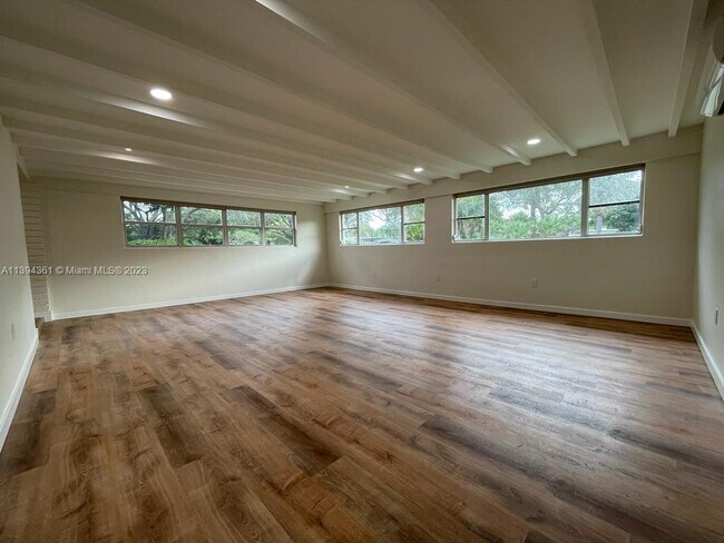 Foto del edificio - 13220 SW 83rd Ct