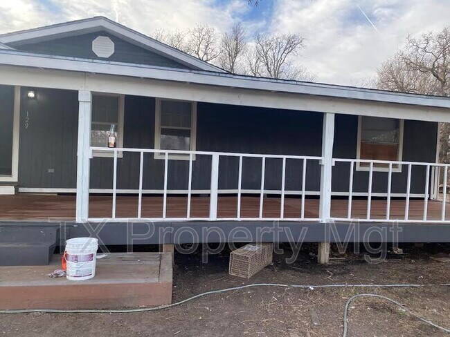 Foto del edificio - 129 Mill Creek Dr