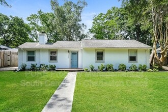 Building Photo - 1239 Sunset Dr
