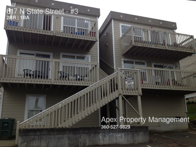 Foto principal - 617 N State St