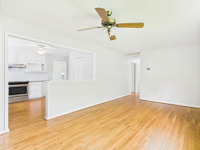 Foto del edificio - 2318 Aspen Ave