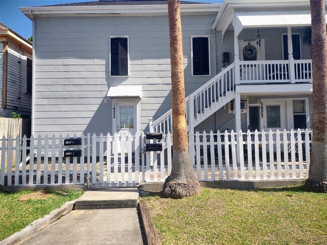 Foto del edificio - 1623 Ave N 1/2