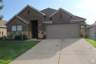 Building Photo - 4615 Elderberry St