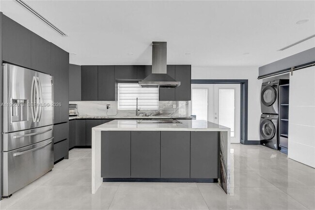 Foto del edificio - 500 SW 64th Pkwy