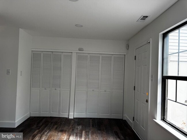 Foto del edificio - 633 Foxton Ct
