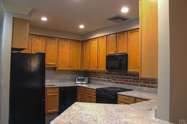 Foto del edificio - 215-225 Decatur St