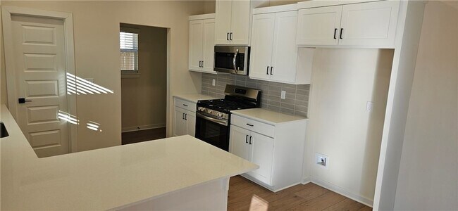 Building Photo - 3758 Tranquility St