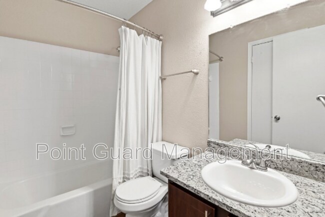 Building Photo - 2278 Ridgmar Plaza
