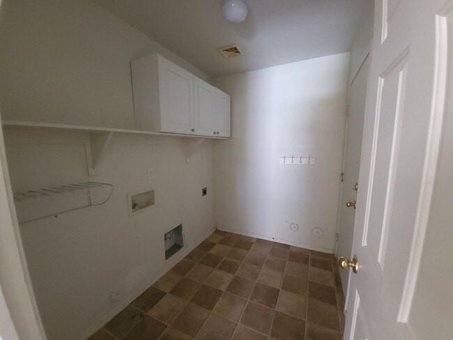 Building Photo - SPACIOUS HOME IN QUEEN CREEK!