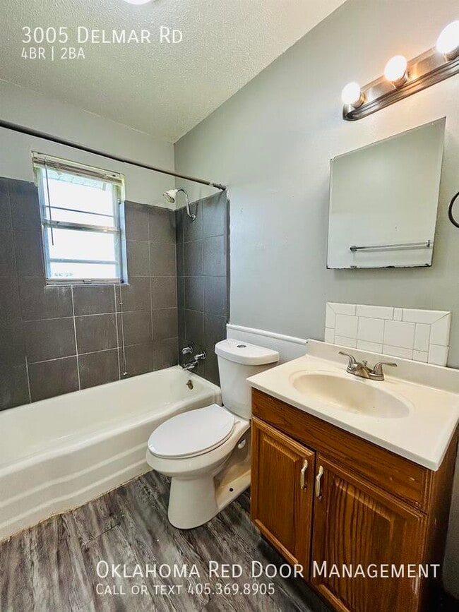 Building Photo - 3005 Delmar Rd