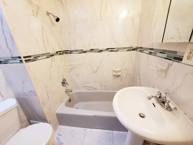 Foto del edificio - 99 Decatur St