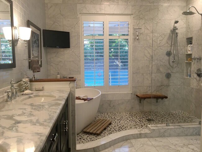 Foto del edificio - 16528 N Woodson Dr