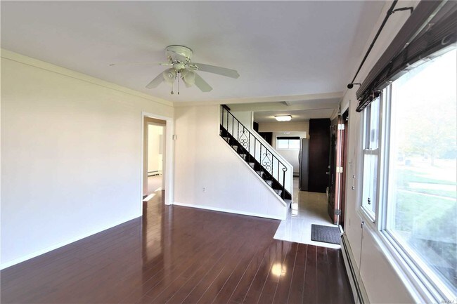 Foto del edificio - 16 Dogwood Ln