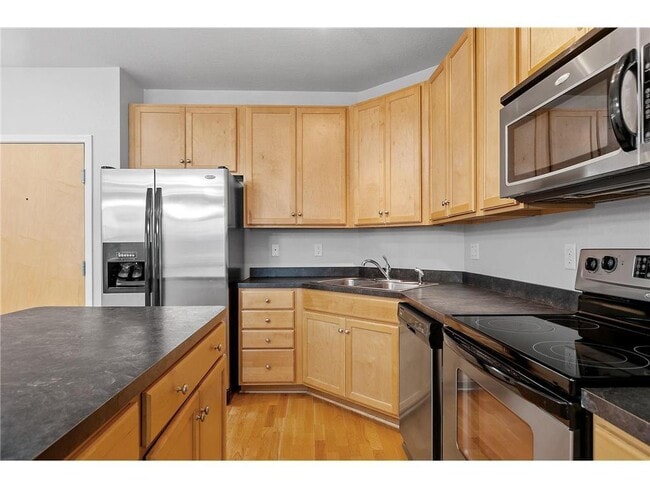 Building Photo - 1155 Ford Rd