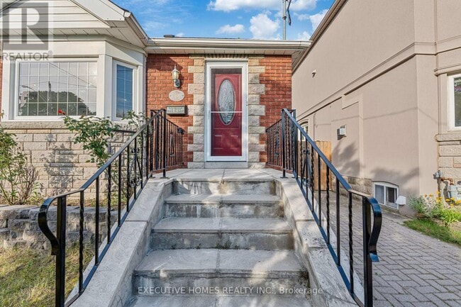 Building Photo - 17 Crestland Ave