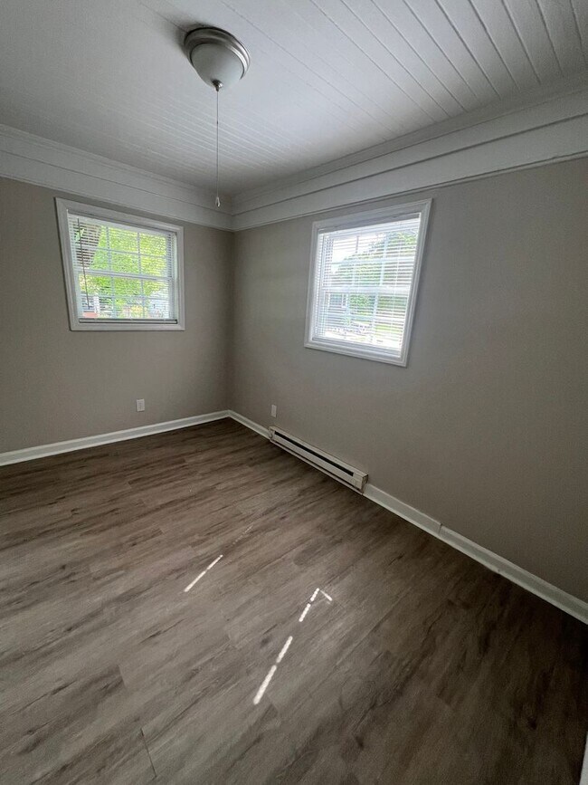 Foto del edificio - Remodeled 2 Bedroom in Camp North End area