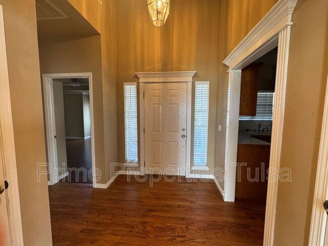 Foto del edificio - 10640 E 114th St S