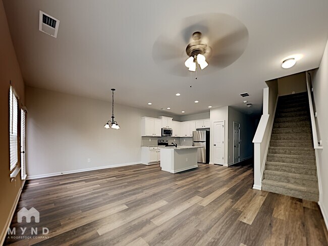 Building Photo - 6104 Oak Bend Ct