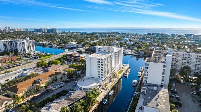 Foto del edificio - 3100 NE 49th St