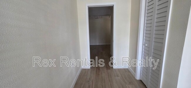 Foto del edificio - 4095 14th St NE