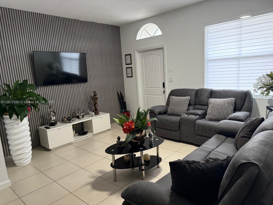 Foto principal - 22522 SW 109th Passage