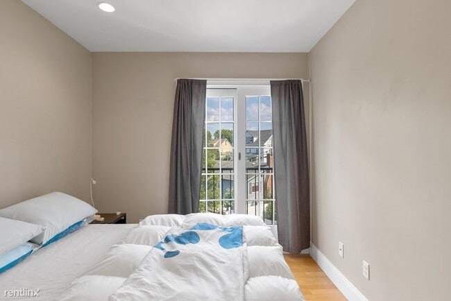 Building Photo - 2 br, 2 bath Condo - 24 Mill St Apt 2