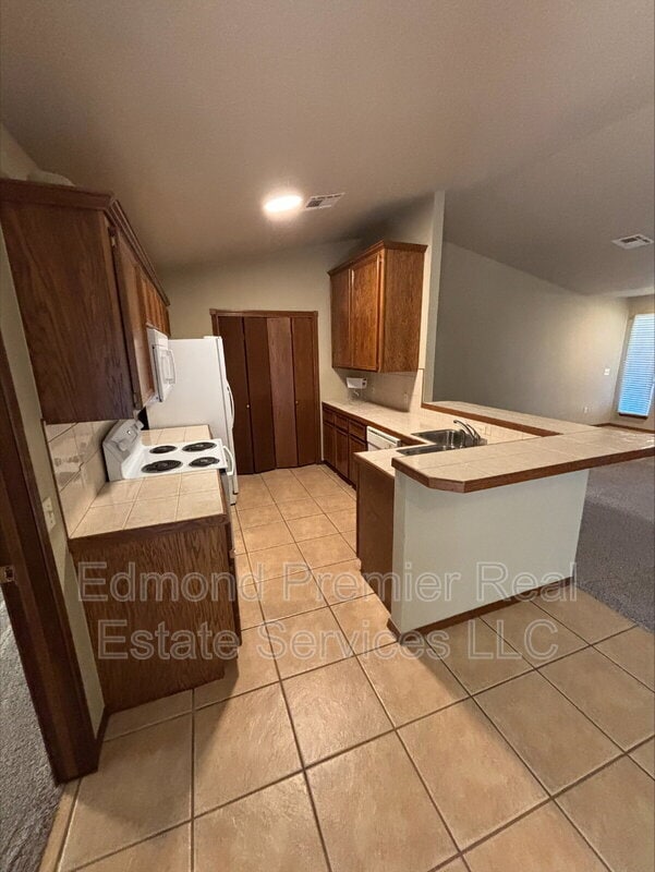 Foto del edificio - 213 Willow Branch Rd