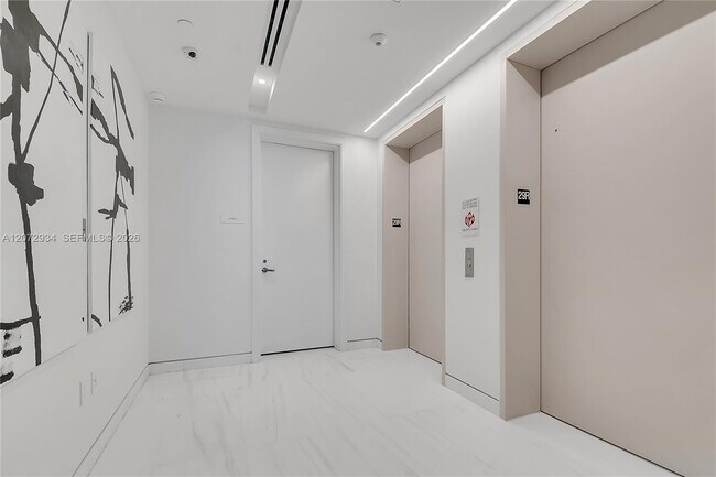 Foto del edificio - 300 Biscayne Blvd Way