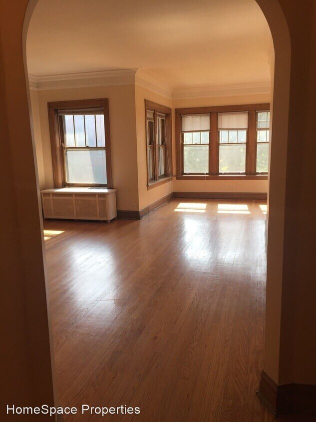 Foto principal - 328 S Ridgeland Ave