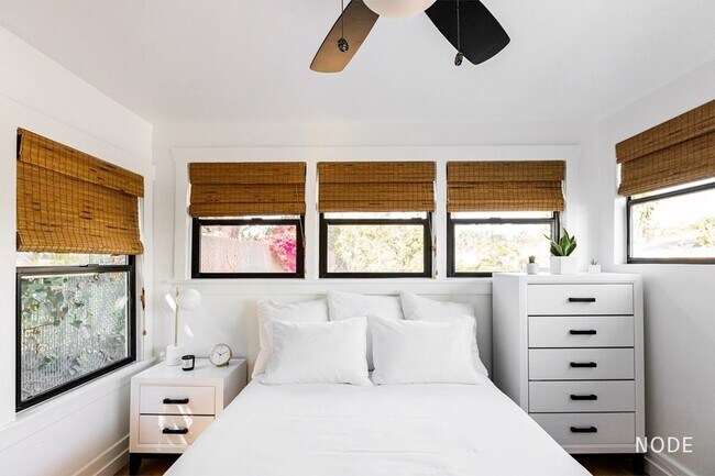 Building Photo - Cozy Nest: 2 Bedroom Haven available now w...
