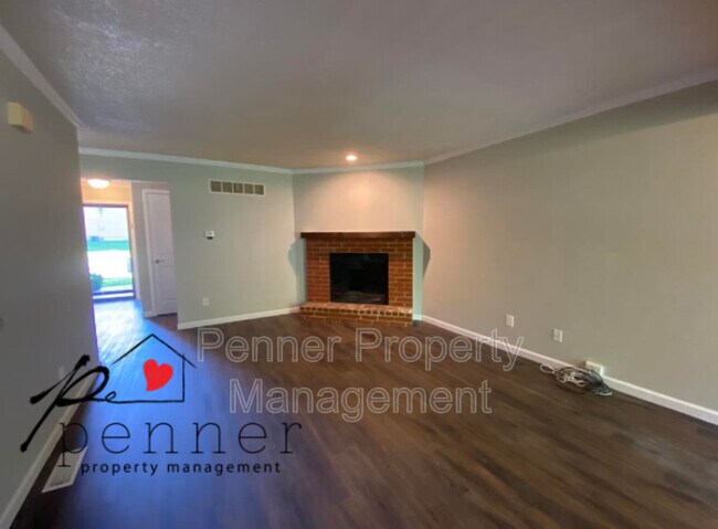 Building Photo - 3534 NE Independence Ave