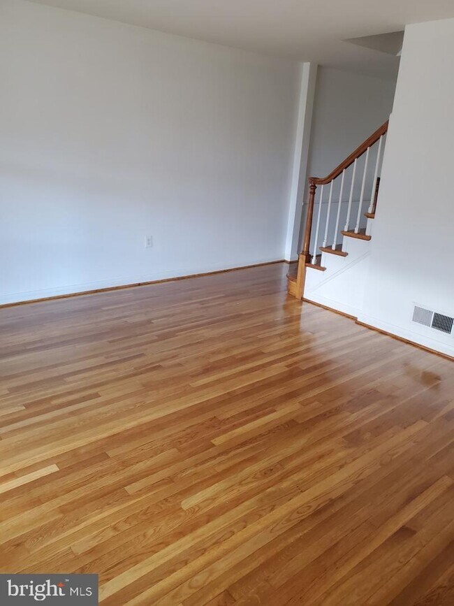 Foto del edificio - 6126 Edlynne Rd