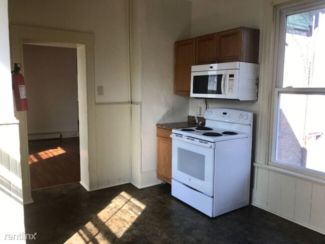 Building Photo - 2 br, 1 bath Apartment - 87 Ann St