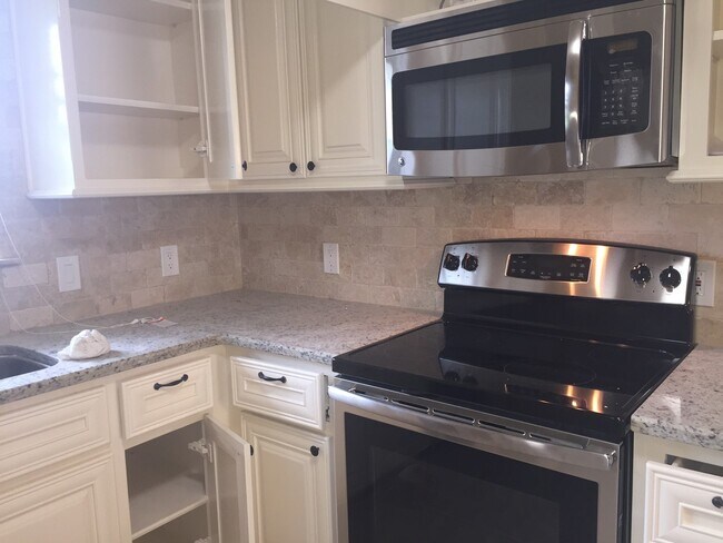 Foto del edificio - 3/2/2 on 3 ac SHISD REDUCED