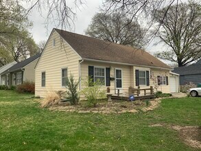 Building Photo - 5122 W 50th Terrace