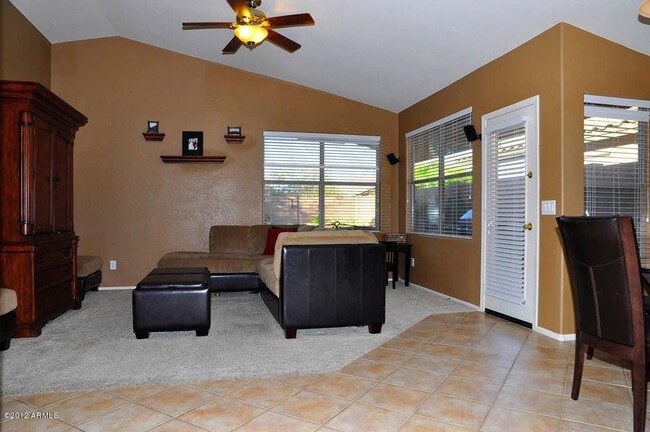 Building Photo - 3713 E Monona Dr