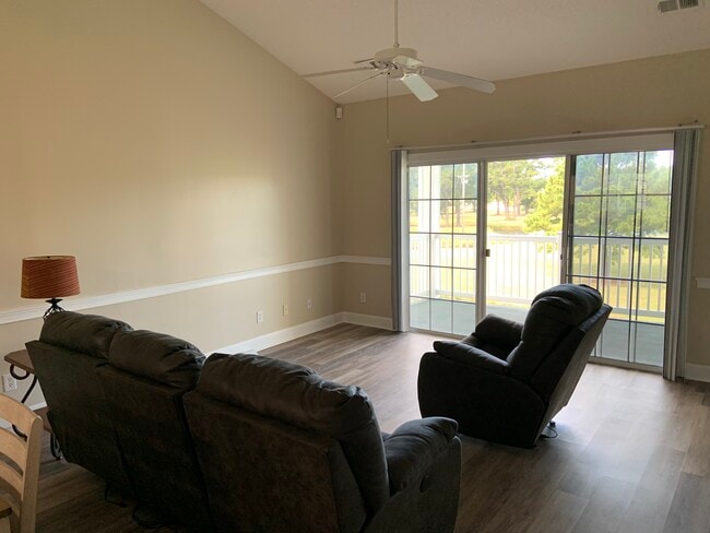 Building Photo - 4815 Orchid Way