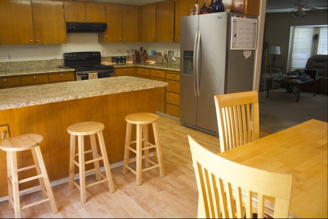 Foto del edificio - 2157 NE Wells Acres Rd