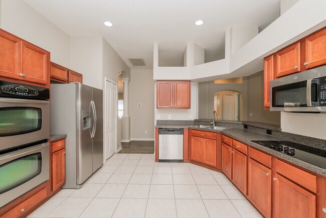 Foto del edificio - 7602 Citrus Blossom Dr