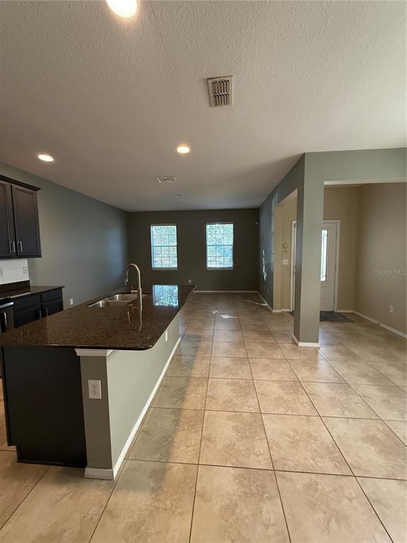 Foto del edificio - 9028 Aspen Hollow Pl