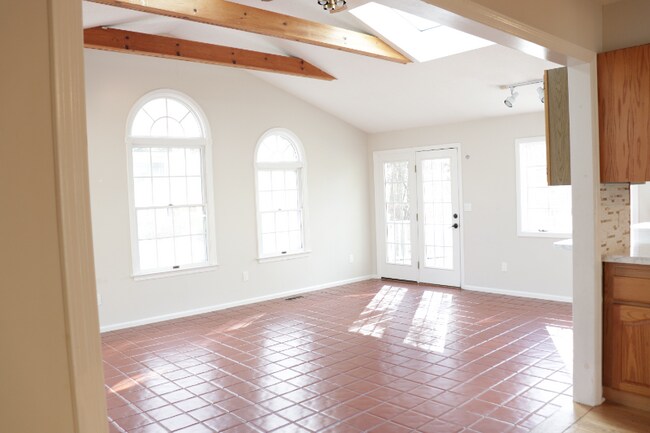 Foto del edificio - 35 Highpoint Rd