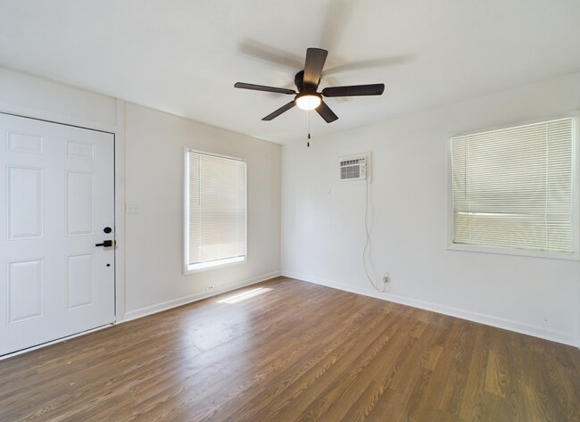 Building Photo - 6208 E 152 Terrace