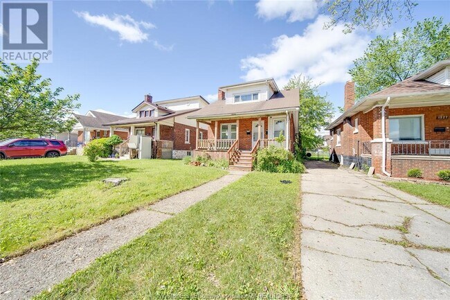 Photo du bâtiment - 1531 Windsor Ave
