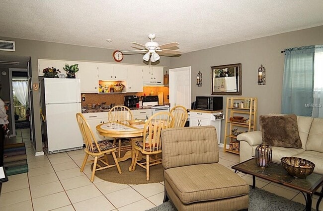 Fotografía del edificio - 1318 Holly Street