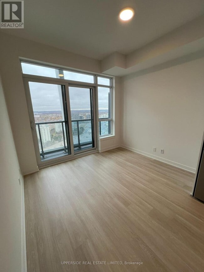 Building Photo - 50 Upper Mall Wy